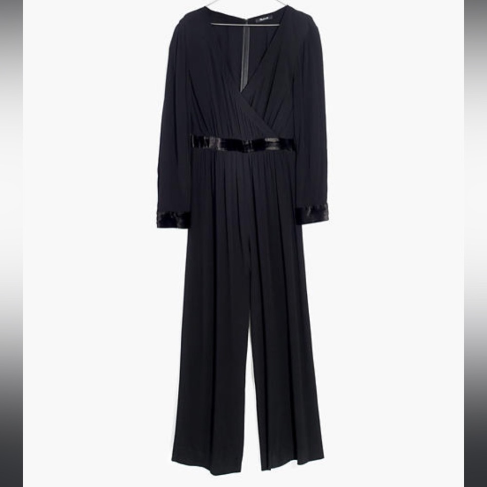 Madewell Black Velvet-Trimmed Jumpsuit Size 6 - Picture 2 of 12